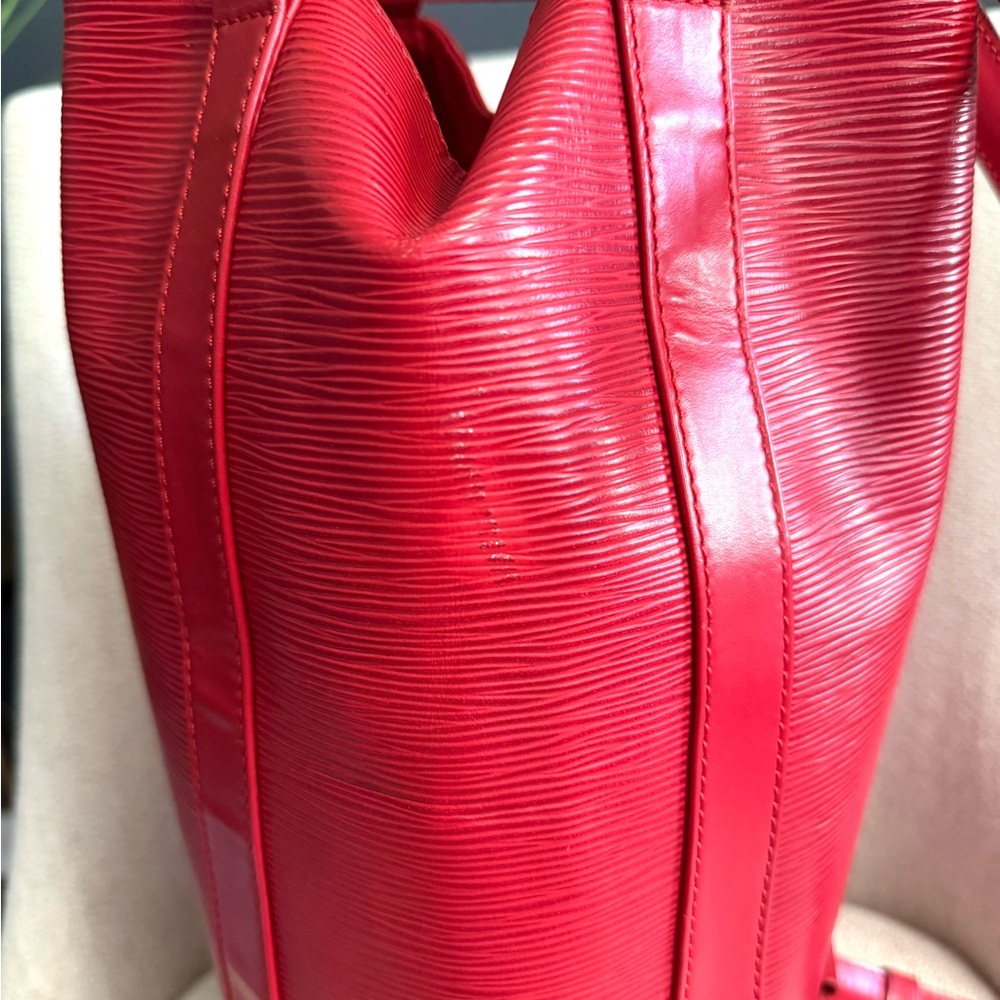 Authentic Louis Vuitton Randonnée backpack shoulder bag red Epi leather M52357 - Picture 6 of 16